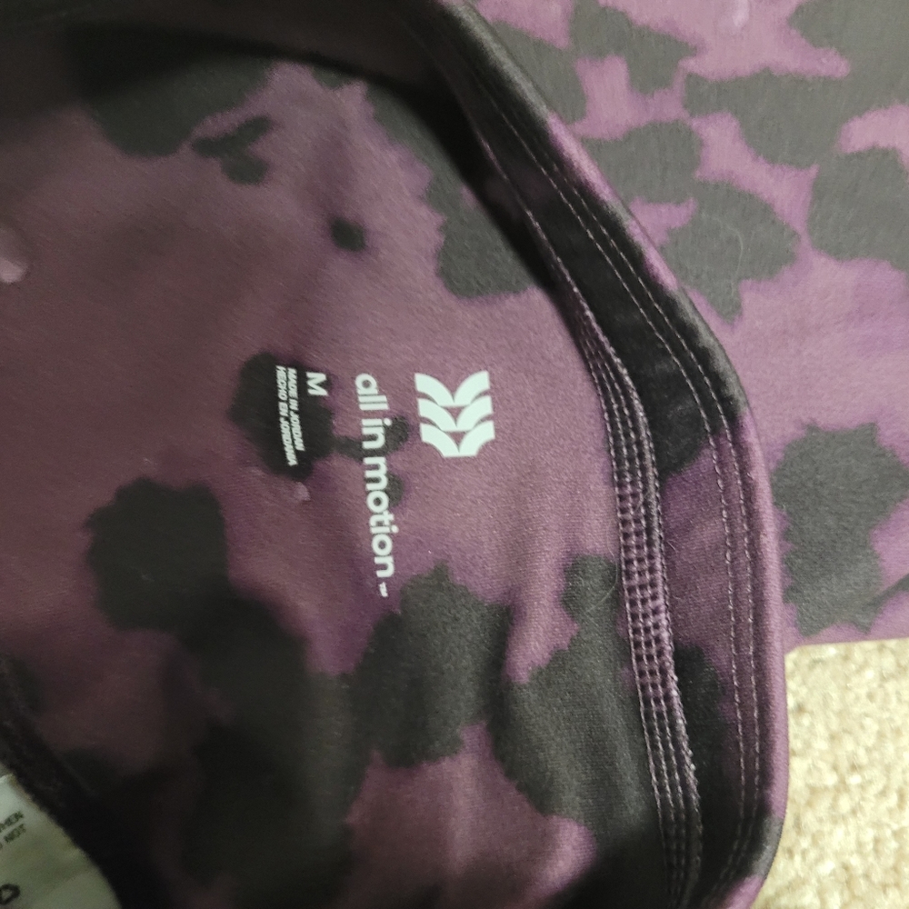 All in motion medium leggings